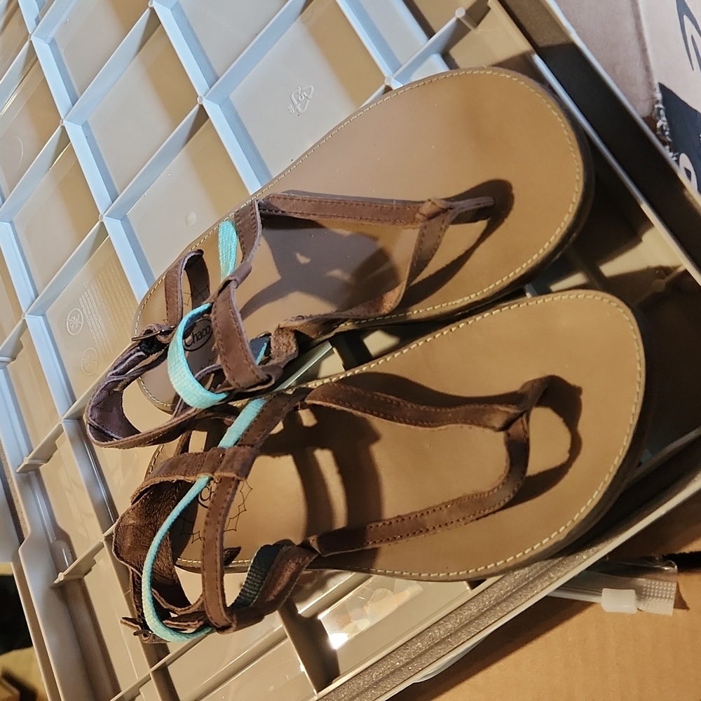 Women's Chacos (6)